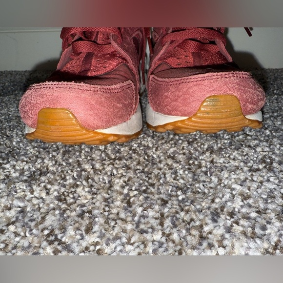 Nike hurrache maroon sneakers - Picture 3 of 8